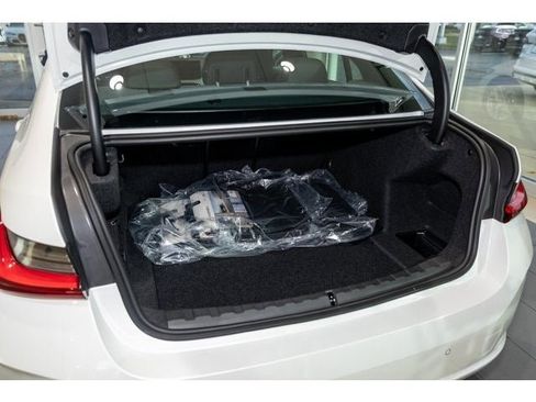 New 2026 BMW 330i xDrive Sedan w/ Premium Package image 51