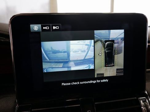 Used 2019 Lincoln Navigator Reserve image 9