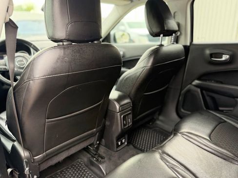 Used 2018 Jeep Compass Latitude w/ Popular Equipment Group AWD/4WD image 20
