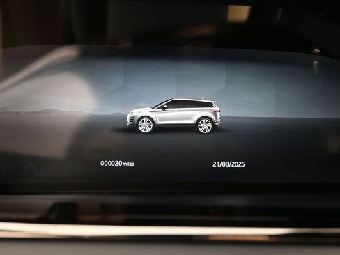 New 2026 Land Rover Range Rover Evoque Dynamic SE AWD/4WD image 22