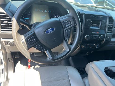 Used 2019 Ford F250 XL w/ Power Equipment Group RWD image 6