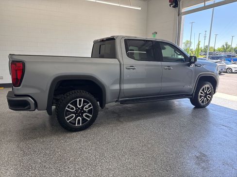 Used 2025 GMC Sierra 1500 AT4 w/ AT4 Premium Package AWD/4WD image 7