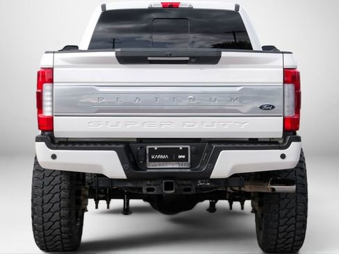 Used 2019 Ford F250 Platinum w/ Platinum Ultimate Package AWD/4WD image 6