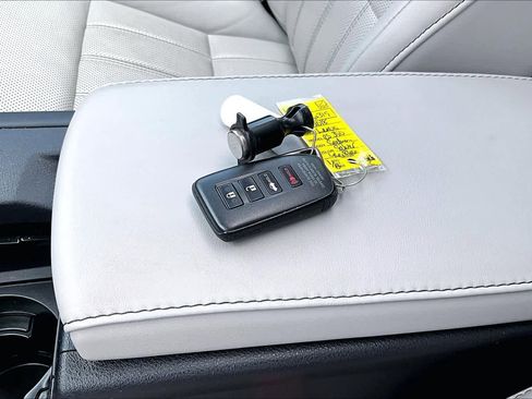Used 2018 Lexus ES 350 w/ Ultra Luxury Package FWD image 15