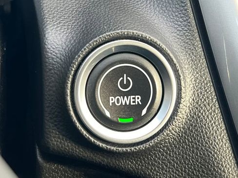 Used 2022 Chevrolet Bolt EUV LT w/ Convenience Package image 28