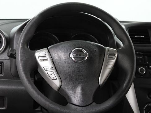 Used 2017 Nissan Versa SV image 7