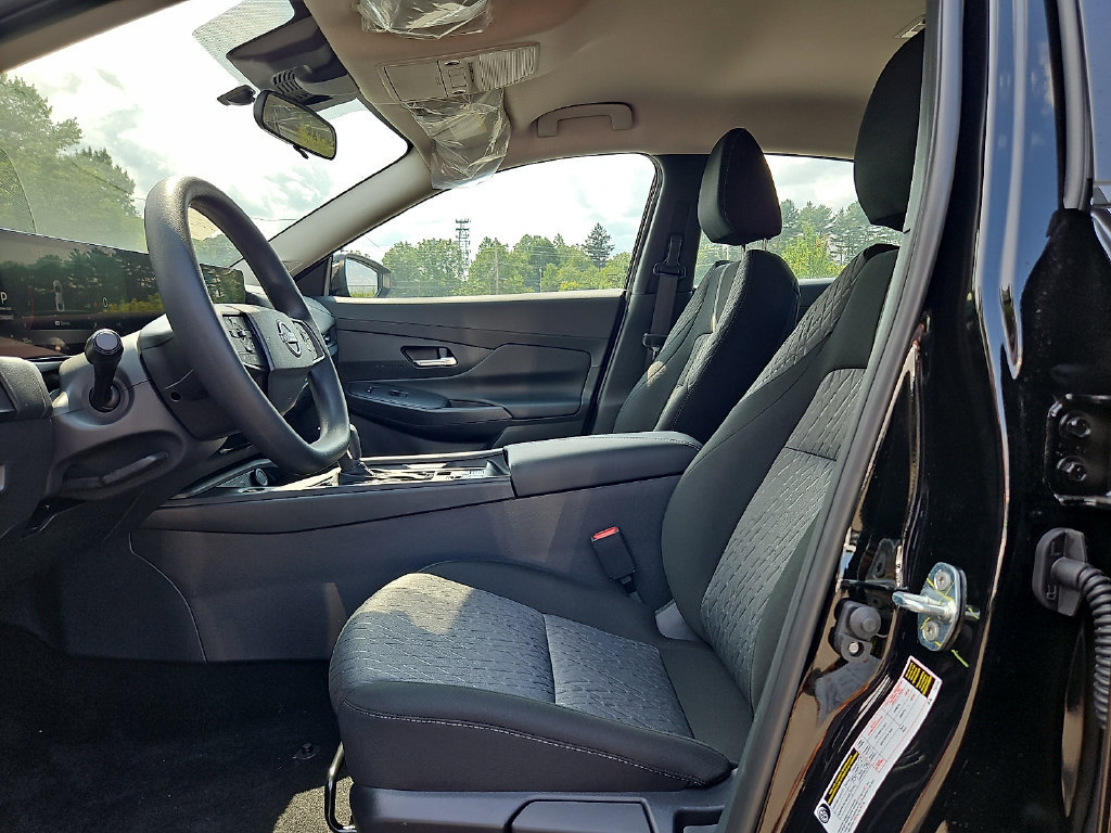 New 2027 Nissan Sentra SV w/ Floor Mat Package FWD image 14