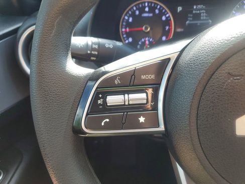 Used 2023 Kia Forte LXS w/ LXS Technology Package FWD image 19
