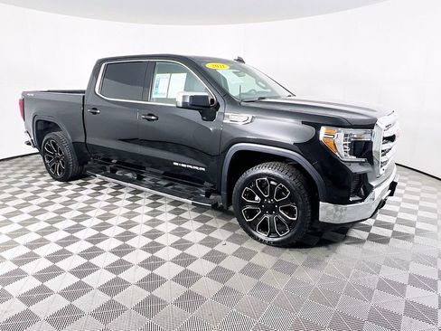 Used 2021 GMC Sierra 1500 SLE AWD/4WD image 1