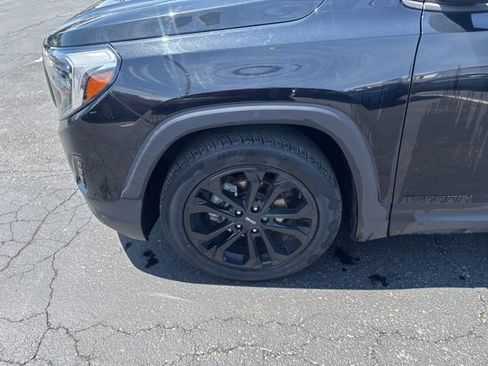 Used 2020 GMC Terrain SLE w/ Elevation Edition FWD image 15