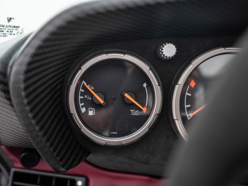 Used 1997 Porsche 911 Carrera RWD image 16