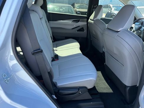 New 2027 INFINITI QX60 Luxe w/ Cargo Package FWD image 18