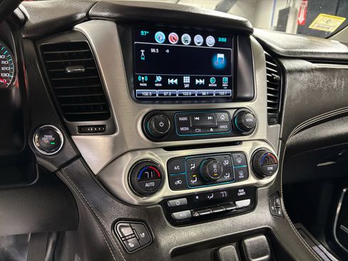 Used 2019 GMC Yukon XL SLT w/ Open Road Package image 32