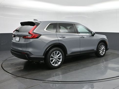 Used 2023 Honda CR-V EX image 7