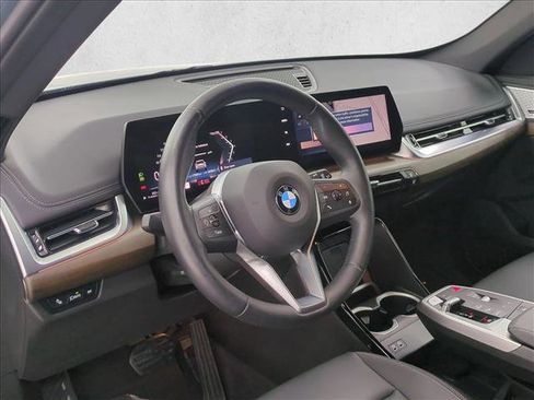 Used 2025 BMW X1 xDrive28i w/ Convenience Package AWD/4WD image 10