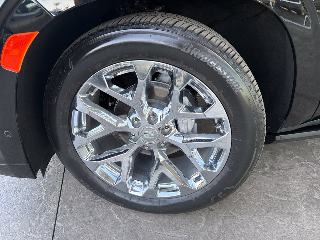 Used 2024 Cadillac Escalade Premium Luxury Platinum AWD/4WD image 5