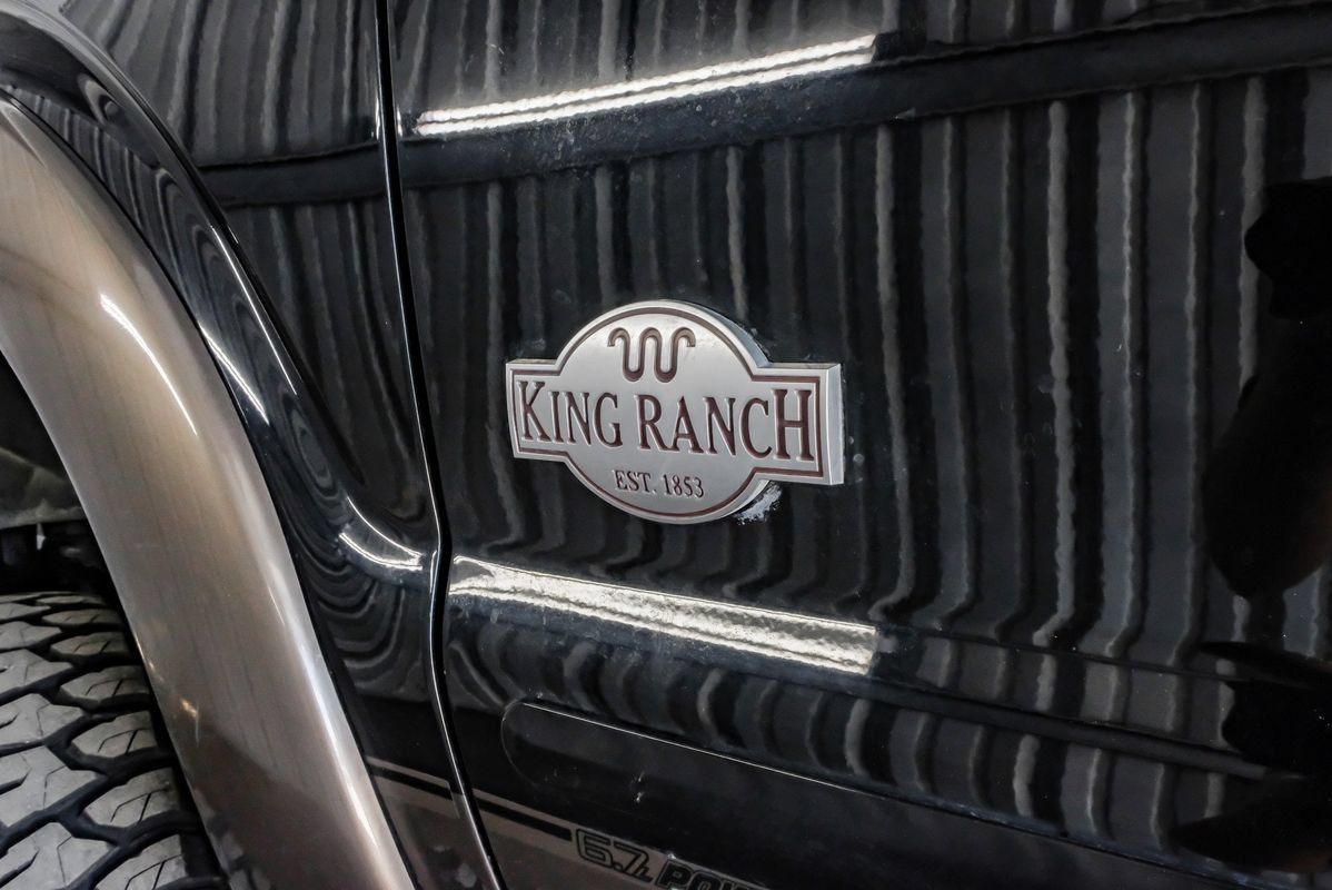 Used 2016 Ford F250 King Ranch w/ FX4 Off-Road Package AWD/4WD image 53
