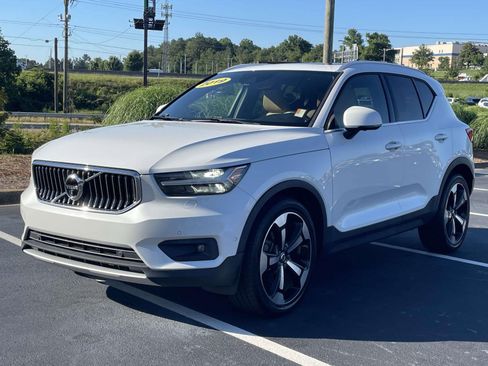 Used 2019 Volvo XC40 T5 Inscription AWD/4WD image 3