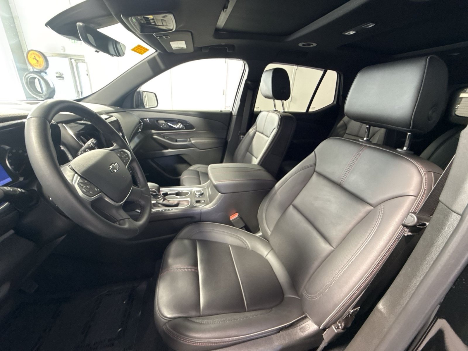 Used 2023 Chevrolet Traverse RS AWD/4WD image 14