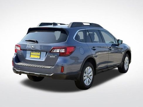 Used 2017 Subaru Outback 2.5i Premium AWD/4WD image 8