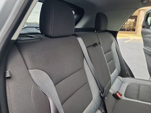 Used 2024 Chevrolet TrailBlazer LT w/ Convenience Package image 33