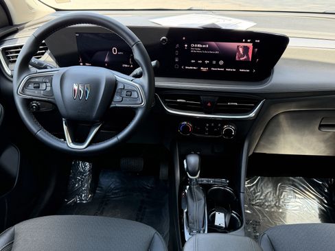 Used 2024 Buick Encore GX Preferred FWD image 46