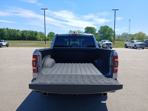 Used 2023 RAM 1500 Laramie AWD/4WD image 13