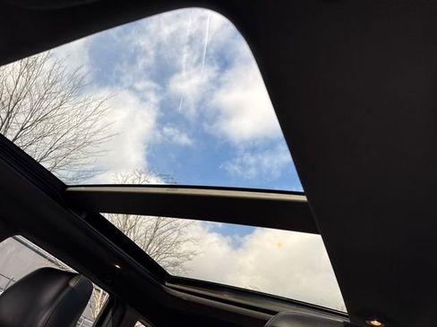 Used 2022 Jeep Grand Cherokee Limited image 5