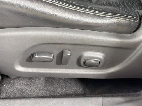 Used 2016 Nissan Murano Platinum FWD image 19