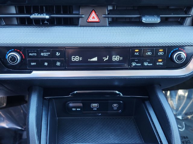 Used 2023 Kia Sportage LX AWD/4WD image 40