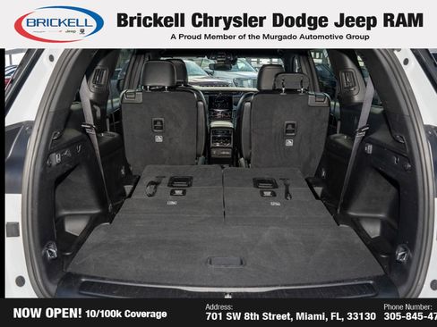 Used 2023 Jeep Grand Cherokee L Laredo image 10