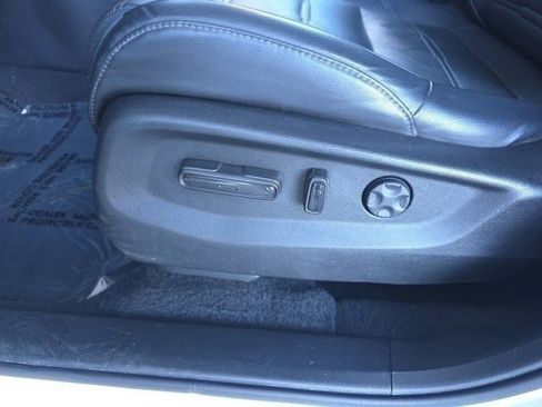 Used 2020 Honda CR-V EX-L image 24