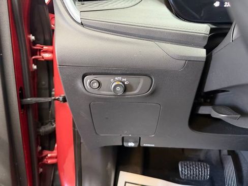 Used 2024 Buick Encore GX Preferred FWD image 19