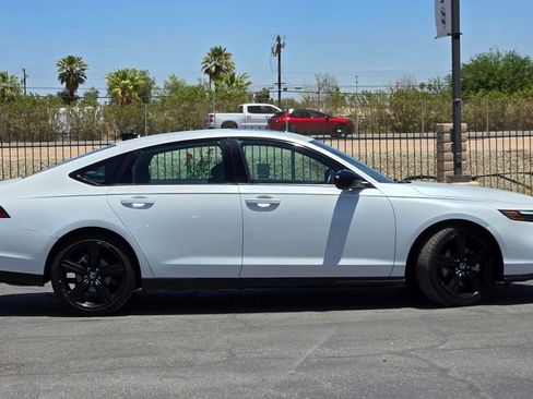 Used 2024 Honda Accord Sport image 3