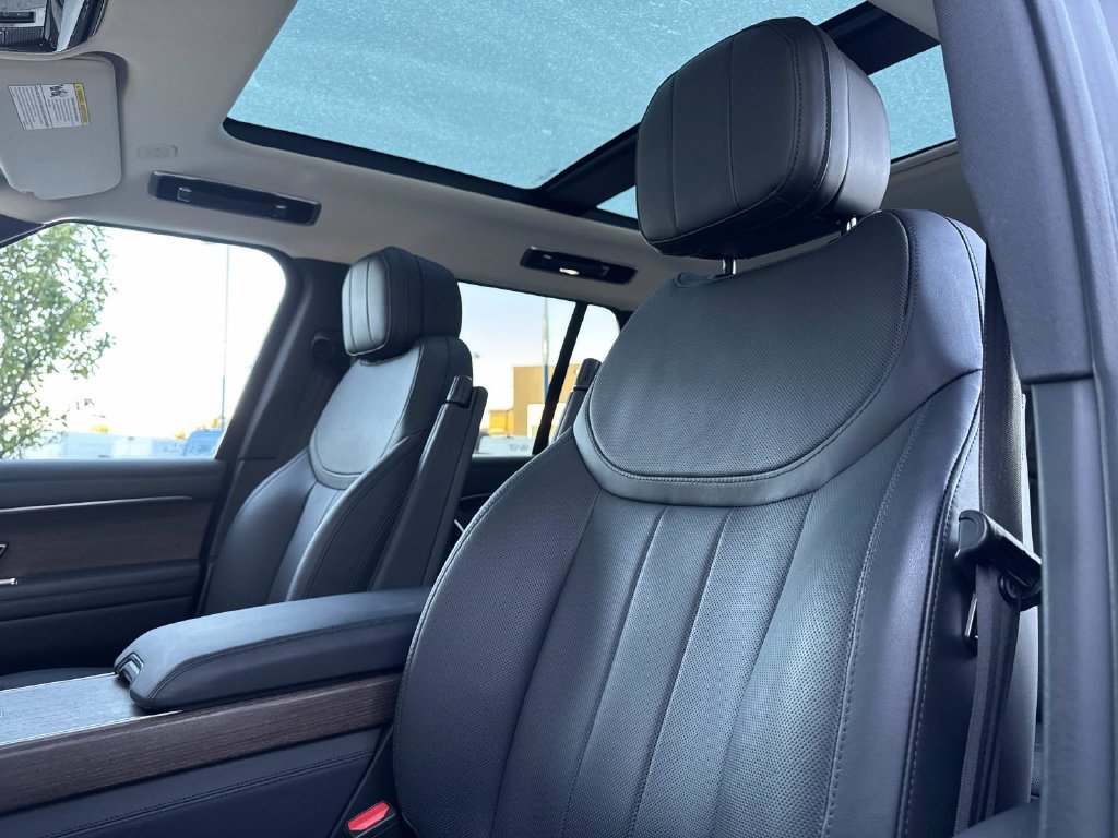 Certified 2023 Land Rover Range Rover SE AWD/4WD image 21