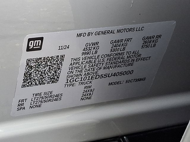 Used 2025 Chevrolet Silverado EV RST AWD/4WD image 30
