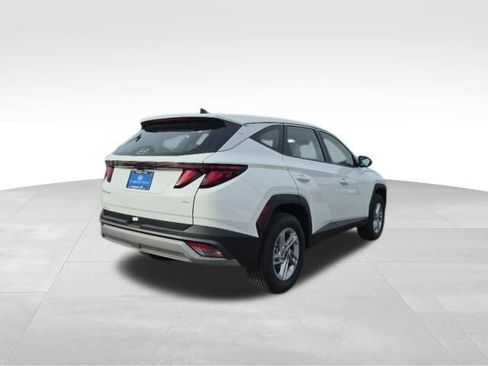 New 2026 Hyundai Tucson SE image 5