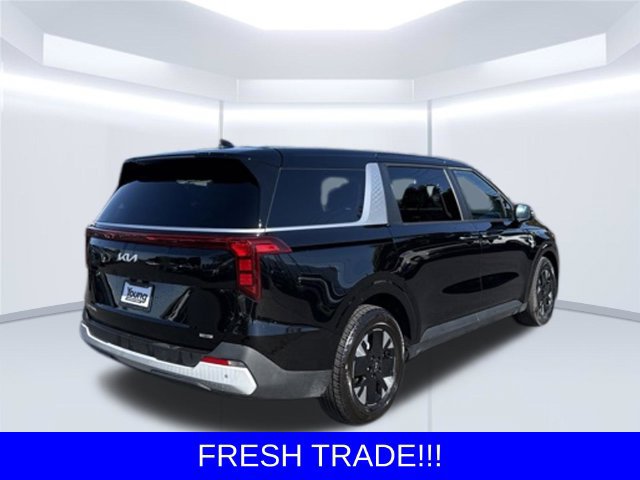 Used 2026 Kia Carnival LXS FWD image 7
