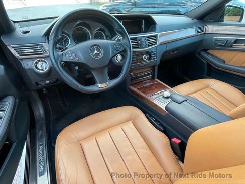 Used 2010 Mercedes-Benz E 350 4MATIC Sedan image 17