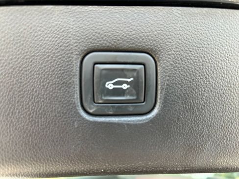 Used 2023 Chevrolet Blazer LT w/ Convenience Package AWD/4WD image 37
