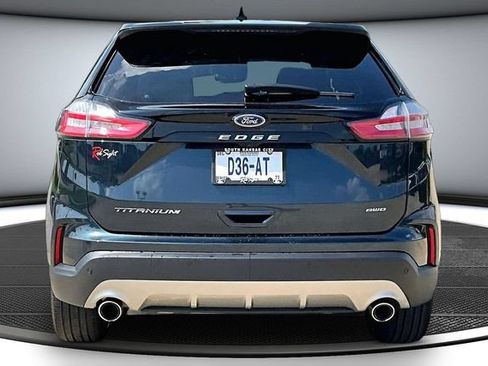 Used 2023 Ford Edge Titanium AWD/4WD image 5
