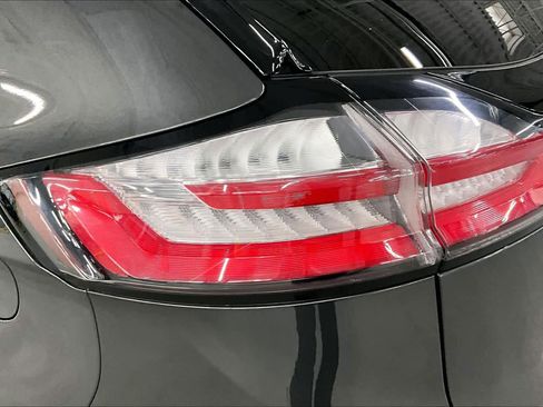 Used 2020 Ford Edge SEL w/ Convenience Package image 28
