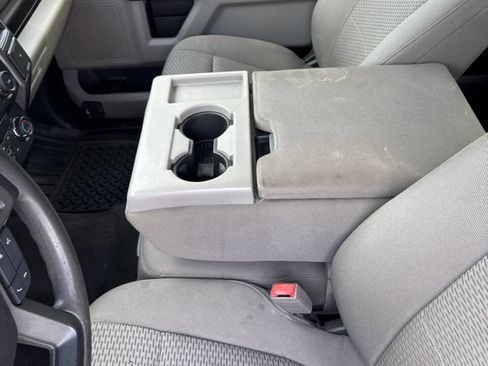 Used 2018 Ford F150 XLT w/ Trailer Tow Package image 10