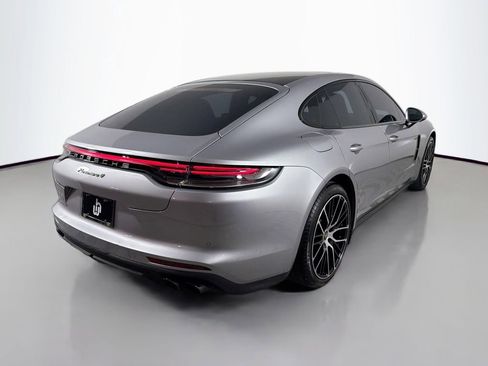 Used 2023 Porsche Panamera AWD/4WD image 5