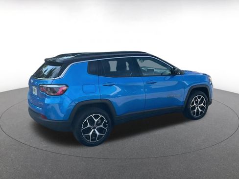 Used 2025 Jeep Compass Limited AWD/4WD image 14