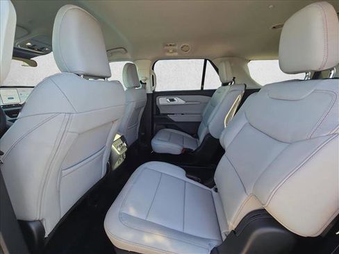 New 2026 Ford Explorer Active w/ Active Comfort Package image 15