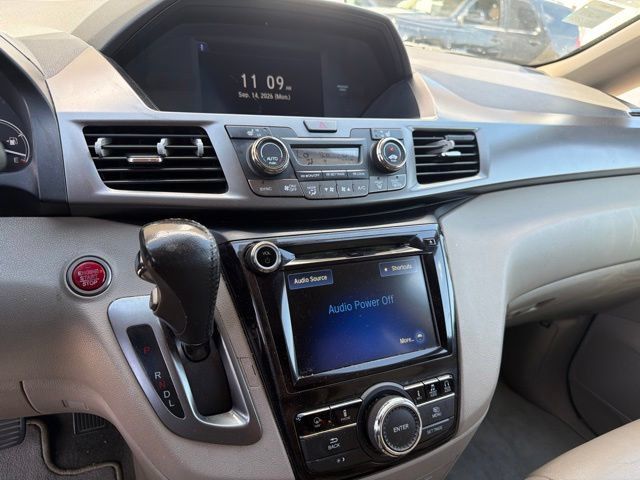 Used 2016 Honda Odyssey Touring Elite image 13