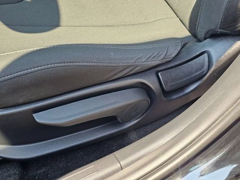 Used 2023 Hyundai Elantra SEL FWD image 22