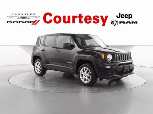 Certified 2023 Jeep Renegade Latitude image 1