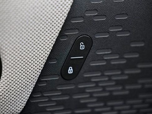 New 2026 MINI Cooper 2-Door Hardtop image 18